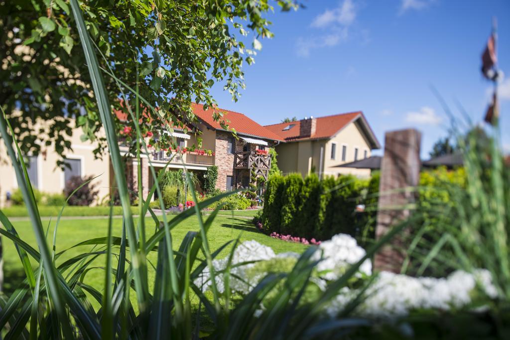 Villa Mare Apartamenty Grzybowo  Exteriör bild