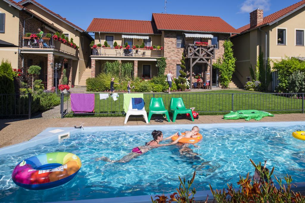 Villa Mare Apartamenty Grzybowo  Exteriör bild